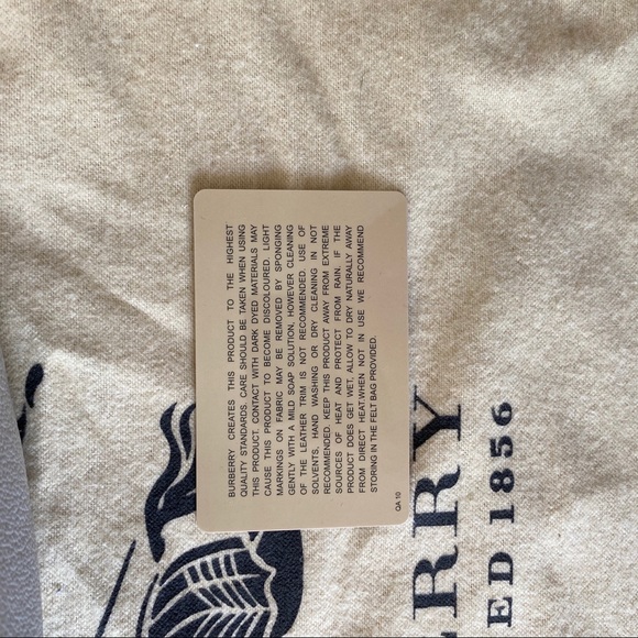 Burberry Handbag White Plaid Gunmetal Hardware - Picture 5 of 15